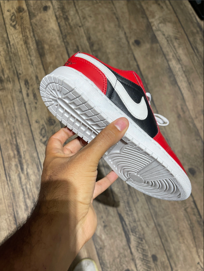 NIKE AIR JORDAN LOW
