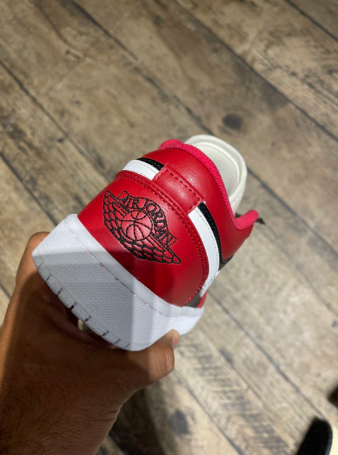 NIKE AIR JORDAN LOW