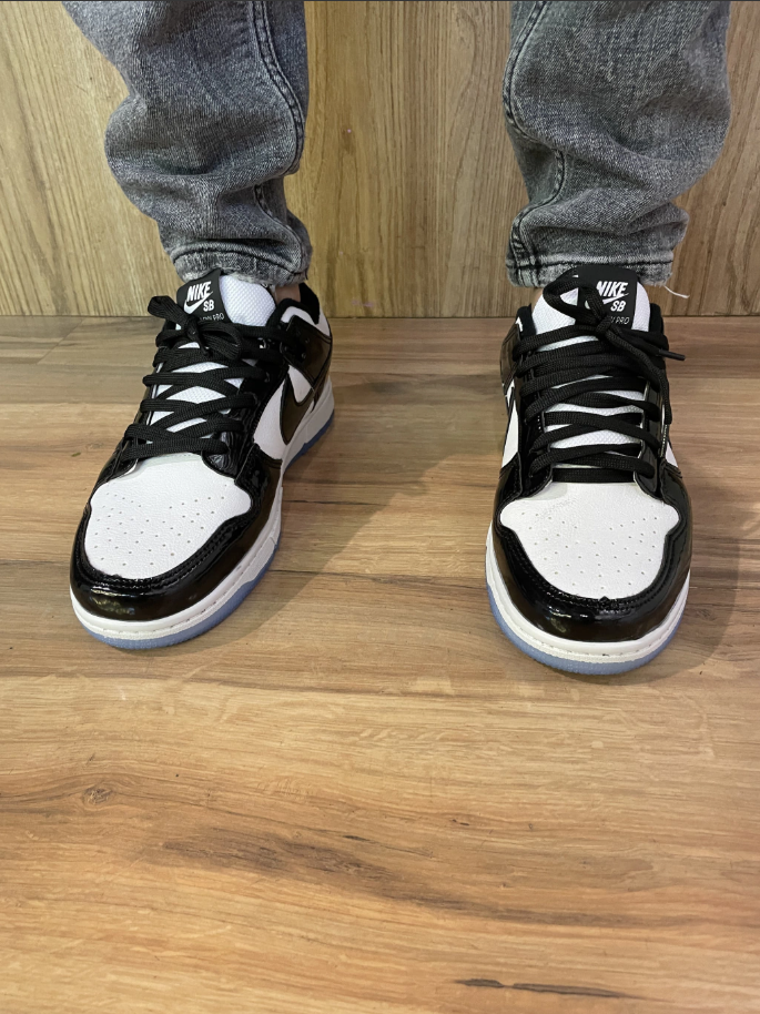 DUNK LOW SB