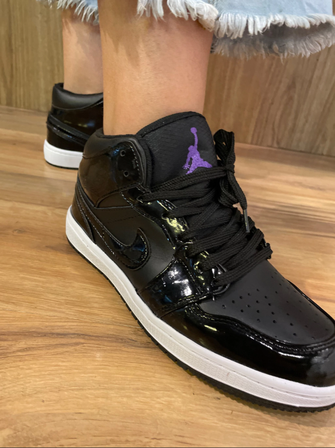 JORDAN MID SPACE JAM