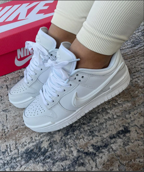 NIKE DUNK TWIST